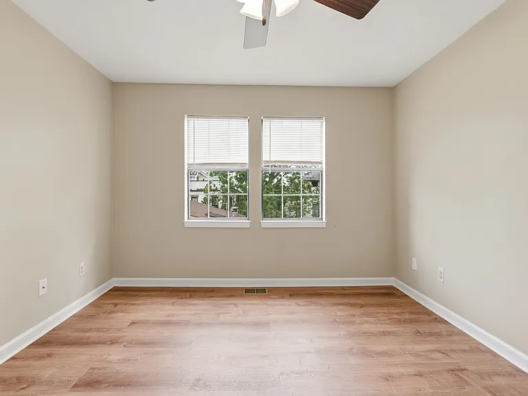 515 Chesterfield Ave #1 — Photo 16
