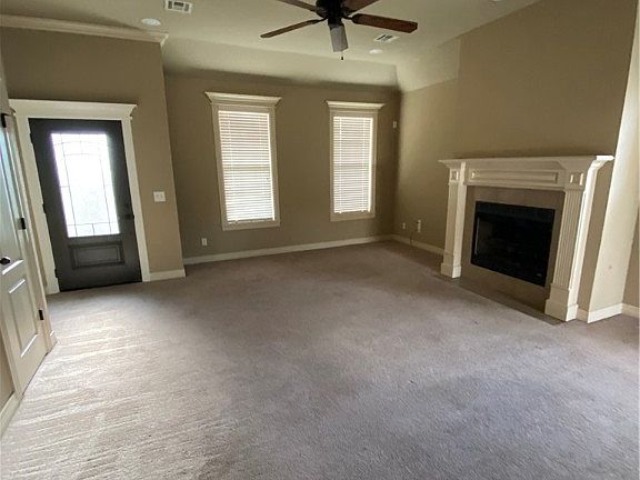 5th image of 2632 N Miranda Ave