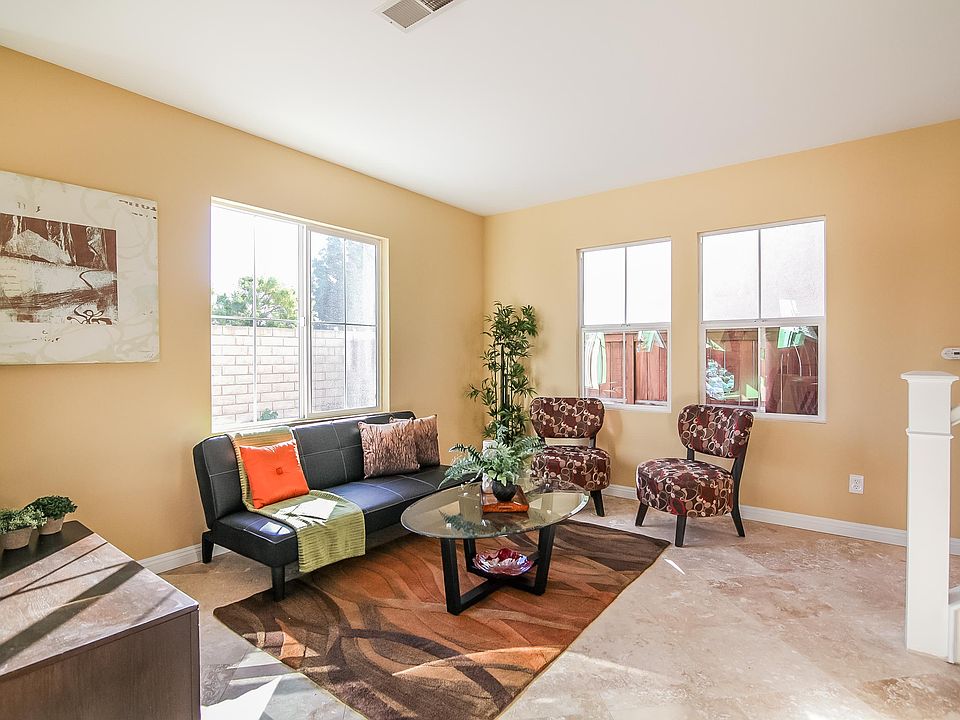 1st image of 23026 Serra Dr