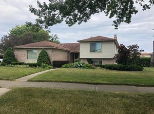 42211 Trotwood Ct, Canton, MI 48187