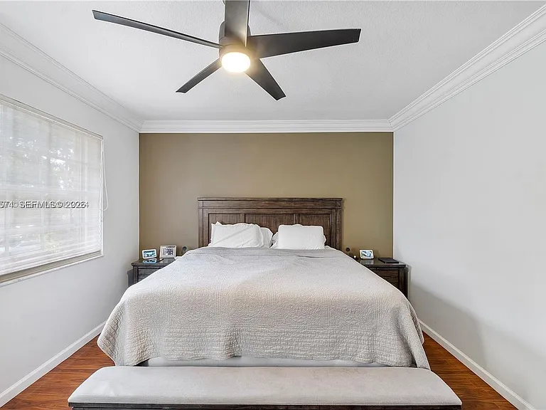 4960 SW 136th Ave — Photo 19