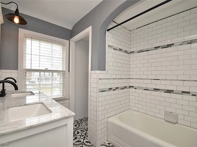 3720 Riedham Rd — Photo 5