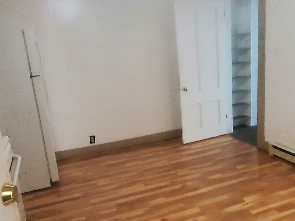 1st image of 331 Pleasant St #3