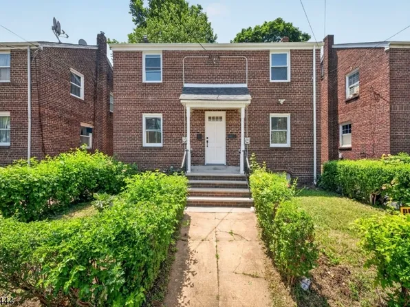 1380 Hamilton St, Elizabeth City, NJ 07208