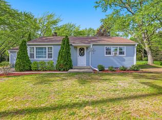 1170 E Pontaluna Rd, Spring Lake, MI 49456