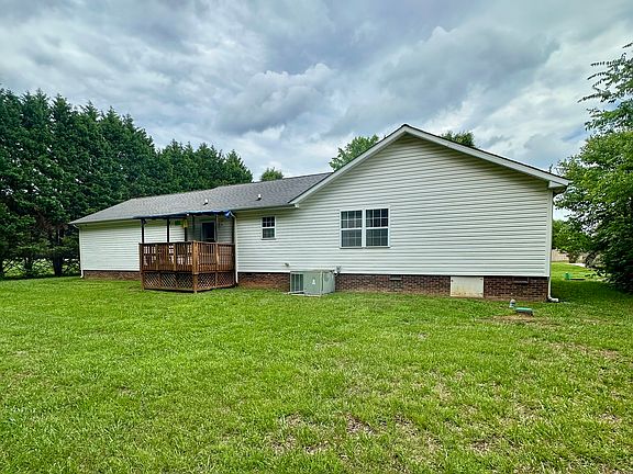 2nd image of 2009 Valley View Ln
