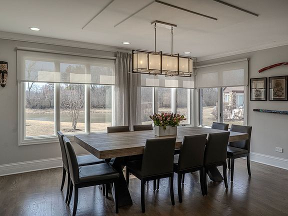 3rd image of 306 Basswood Dr