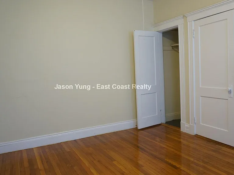 220 Kelton St #9 — Photo 10