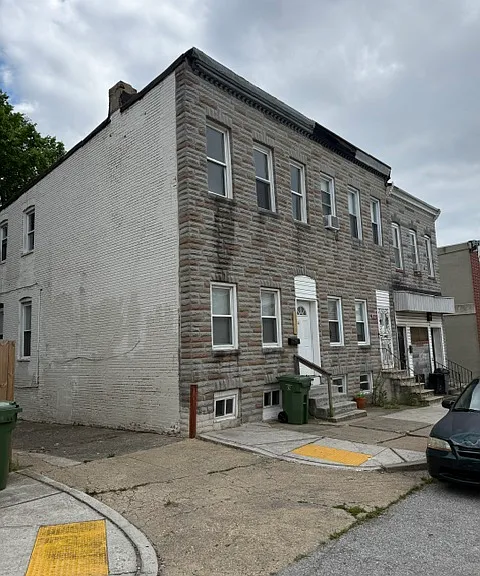 1703 Lorman St — Photo 1