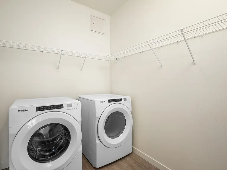 12. Franklin 3.2 - Laundry Room 12. Franklin 3.2 - Laundry Room