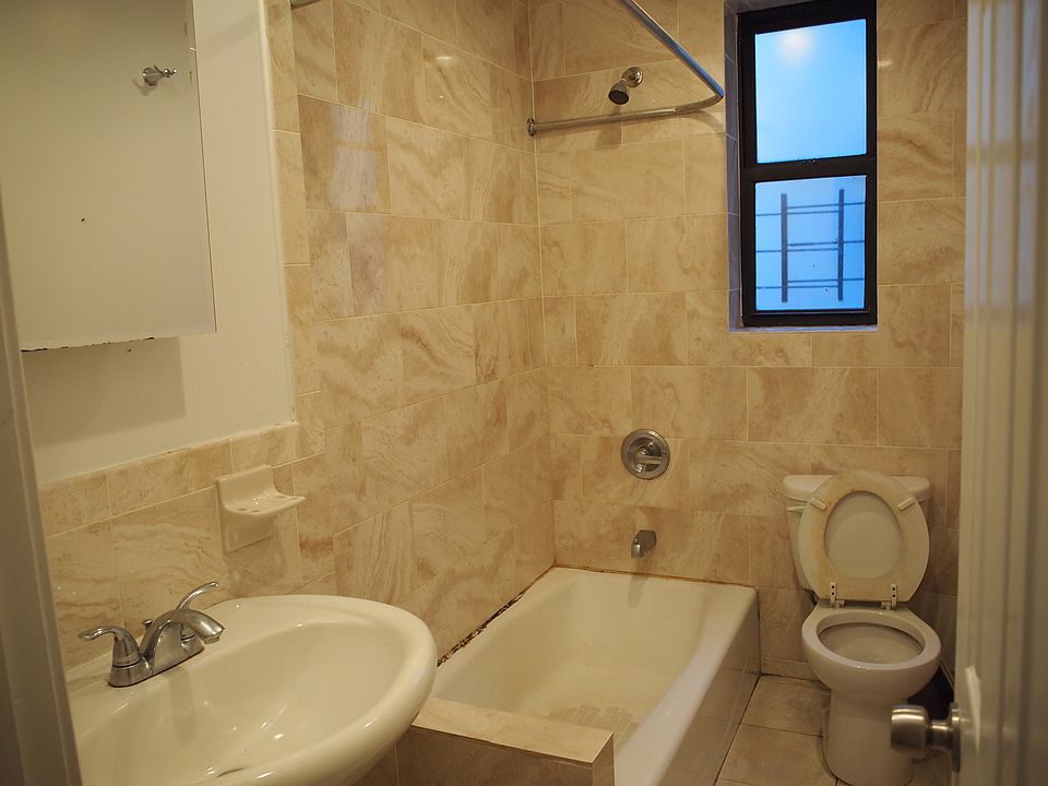 2nd image of 546 W 147th St #1E