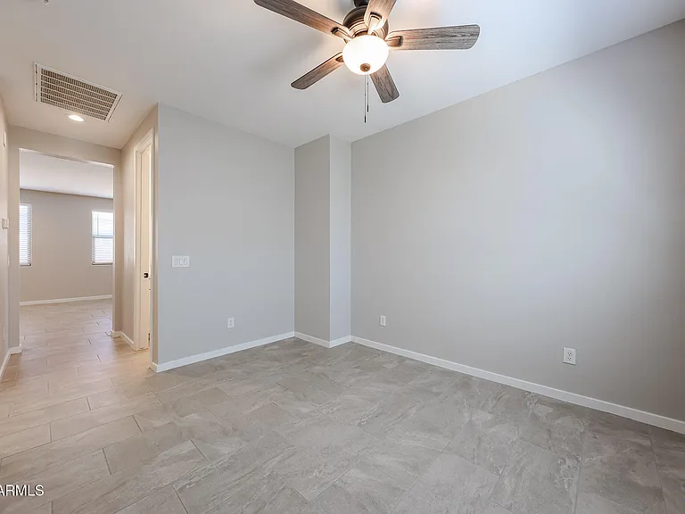 10813 W Tonto St — Photo 13