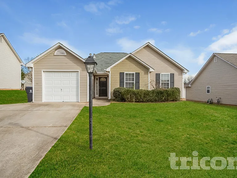 653 Windy Way — Photo 16