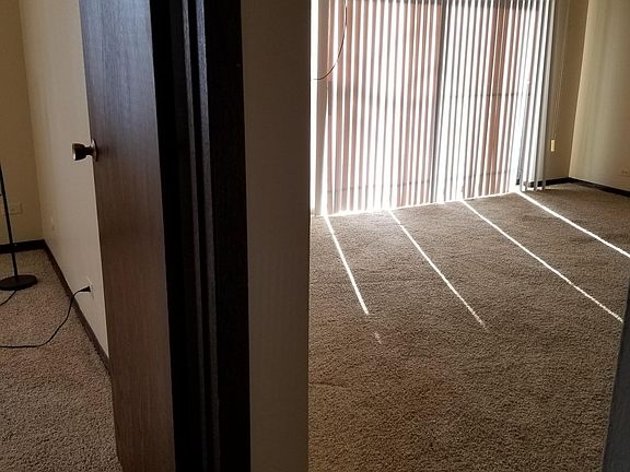 3rd image of 7140 166th St APT 102