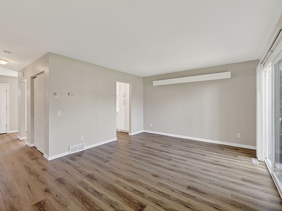 5th image of 6314 Maywood Ave