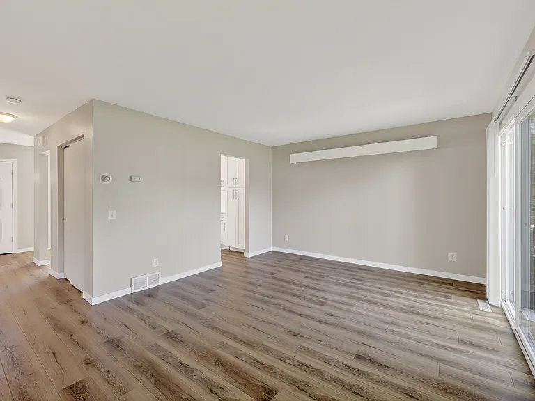 6314 Maywood Ave — Photo 5
