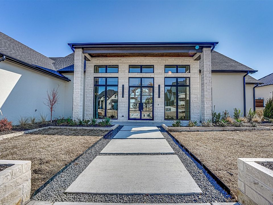 1st image of 138 Sawgrass Dr