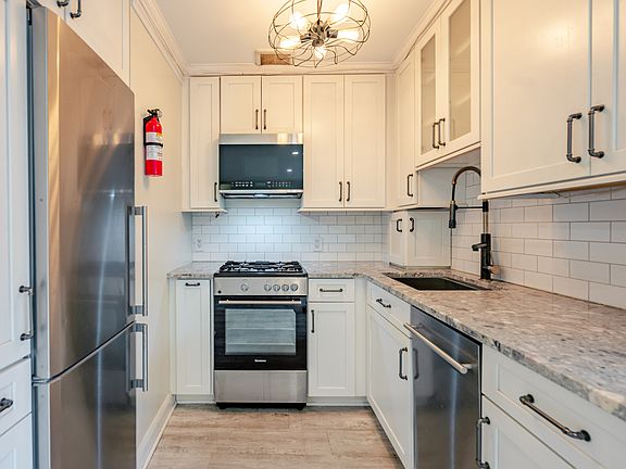 5th image of 3000 7th St NE APT 118