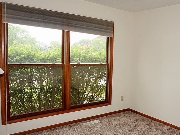 5th image of 13258 Heistand Cir