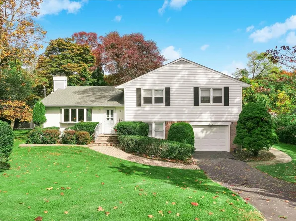 23 Highview Boulevard, Brookhaven, NY 11719
