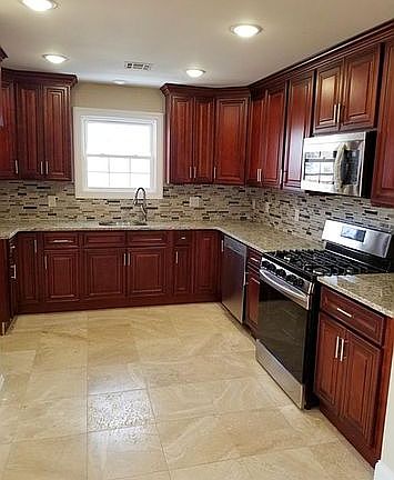 5th image of 233-235 N 12th St