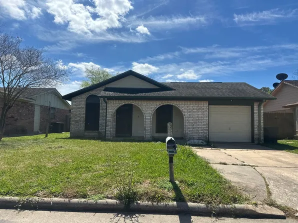 1422 Kappa St, Pasadena, TX 77504