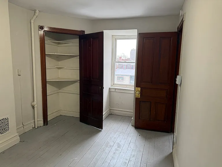 41 S Franklin St — Photo 12