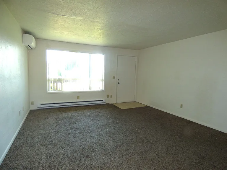 1003-1085 Savage Rd NE — Photo 10