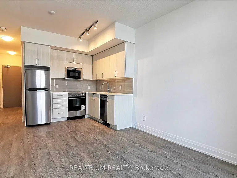 591 Sheppard Ave E #703 — Photo 5