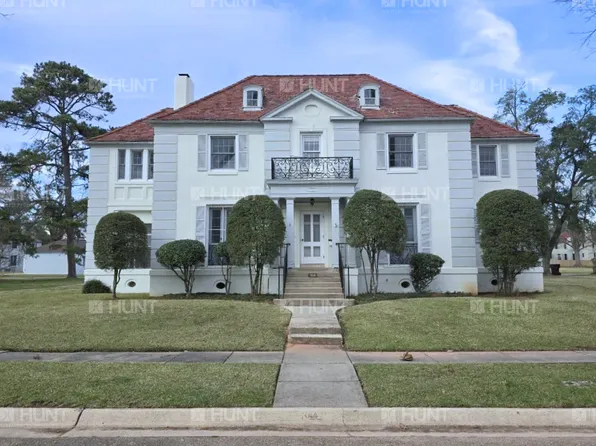 304 Vandenberg Ave, Barksdale Afb, LA 71110