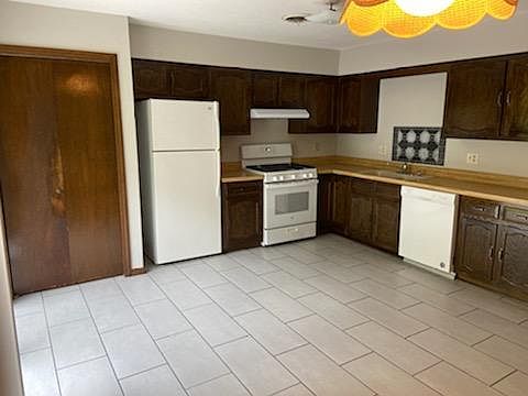 5th image of 5207 Pebble Creek Trl