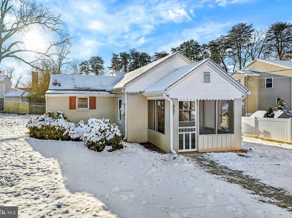 667 213th St, Pasadena, MD 21122