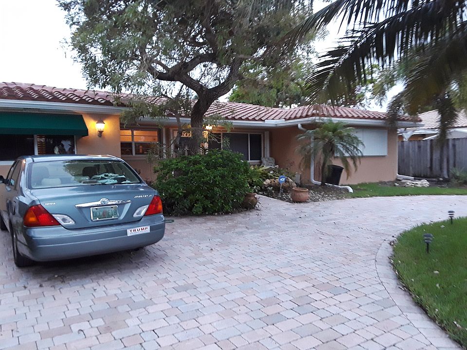 1st image of 2745 SE 7th Dr