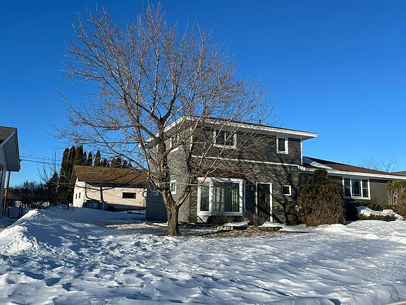 3rd image of 941 E Conan St