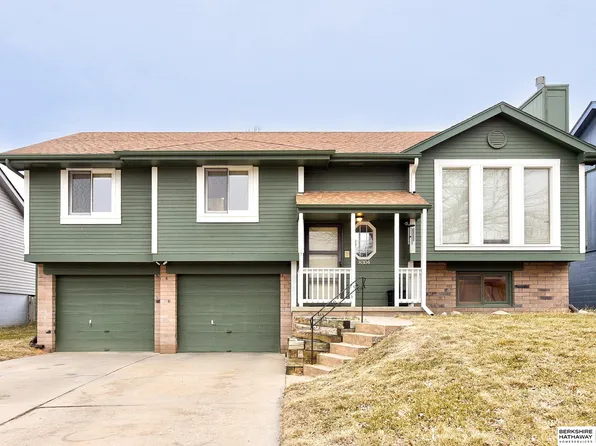 8304 Wyoming St, Omaha, NE 68122