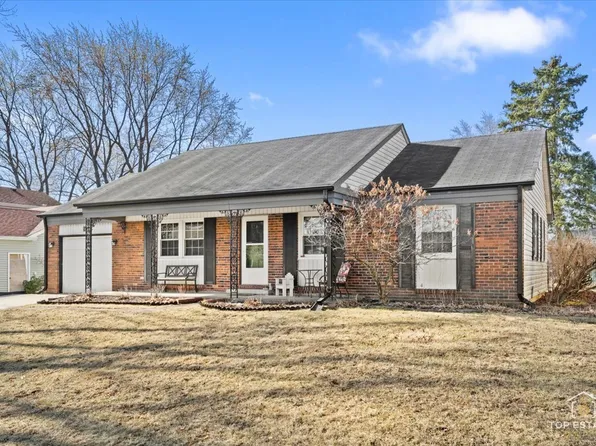 54 Timber Hill Rd, Buffalo Grove, IL 60089