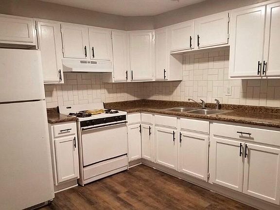 2nd image of 4518 Izard St APT 1
