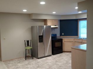 3 Bolivar St #2, Lake Oswego, OR 97035