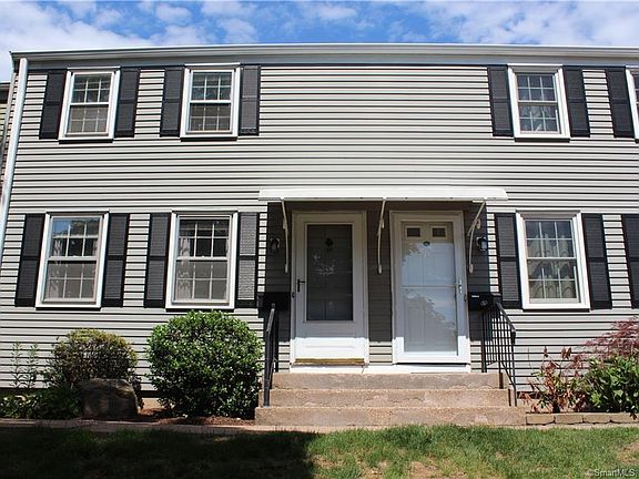2nd image of 19 Gayfeather Ln #19