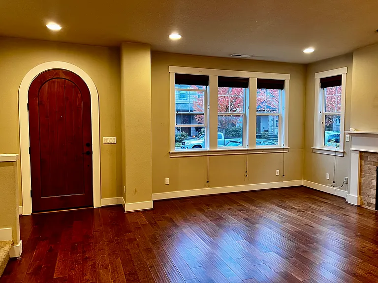 429 SW 202nd Ter — Photo 32