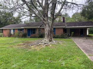 6412 Cleo Dr, Moss Point, MS 39562