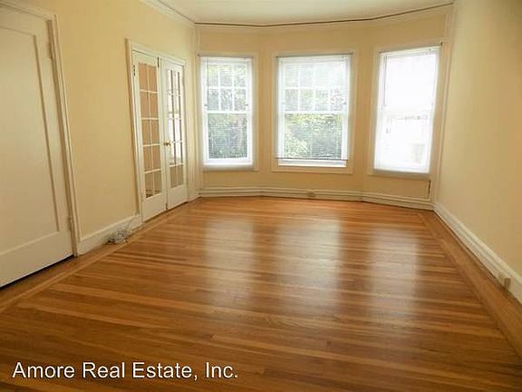 5th image of 3035 Gough St APT 11