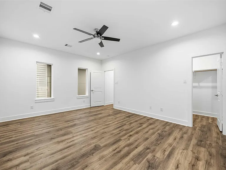 1106 Paul Quinn St #E — Photo 11