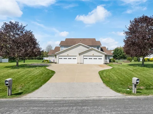 1995 & 1997 Rolling Meadows Ln, Akron, OH 44312