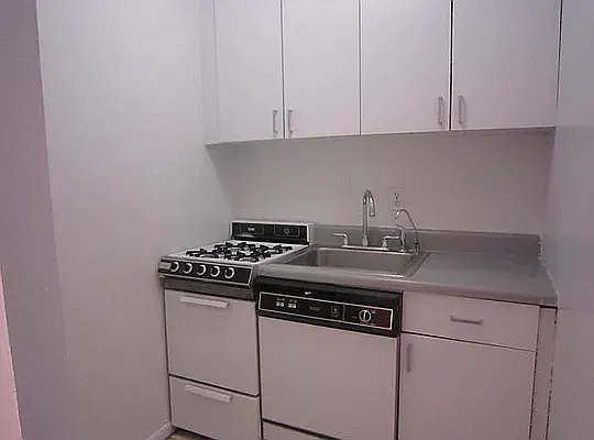 Rented by Carol T. Marino, LREB | media 4