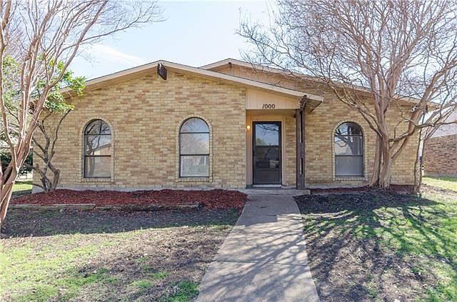 1st image of 1000 Longhorn Dr