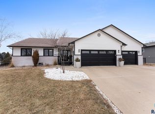 1405 N Dubuque Ave, Sioux Falls, SD 57110