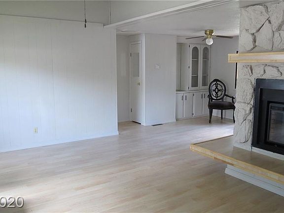 4th image of 475 Parker Ave