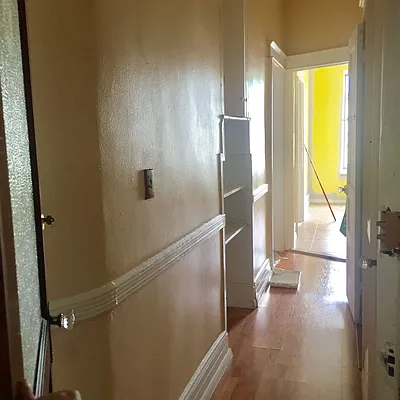 Rented by Lee Rosenblum, LREB | media 4