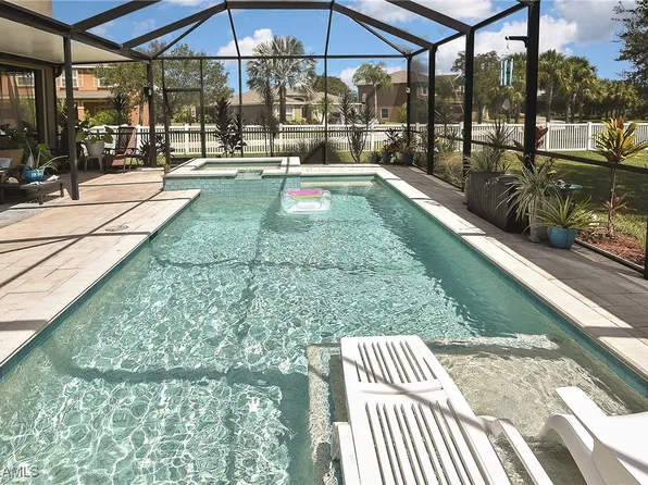 11562 Lake Cypress Loop, Fort Myers, FL 33913